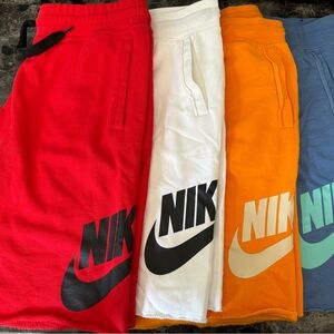 Men’s New or Barely Worn. Sizes Range from 36,38,40. Shirts mainly XL, 2xl, 3xl